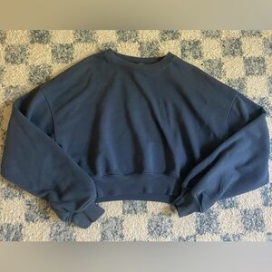 women’s cropped sweatshirt